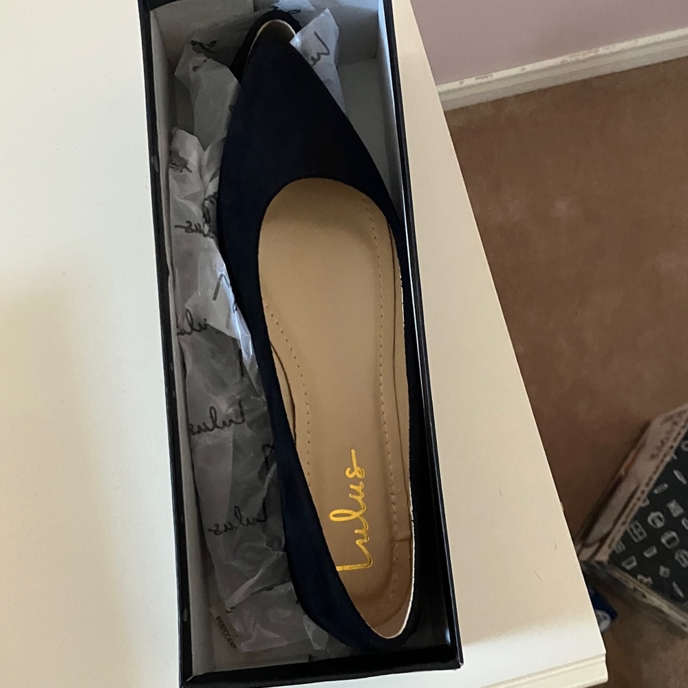Lulu's Black Blue Flats